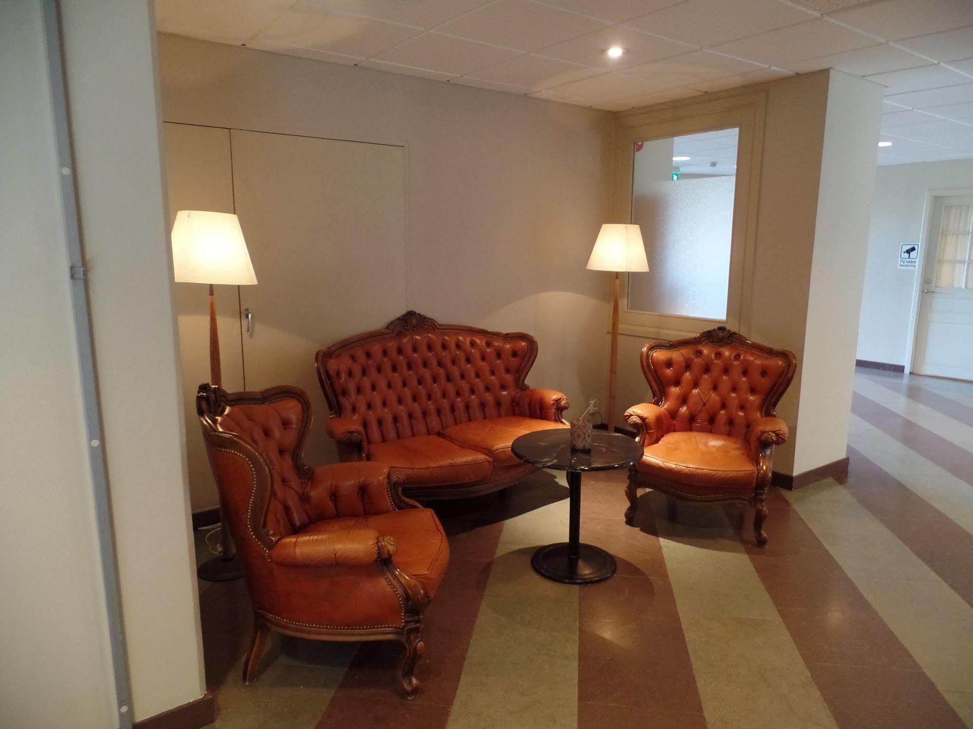 Hotel Stensson อีเอสเลิฟ ภายนอก รูปภาพ