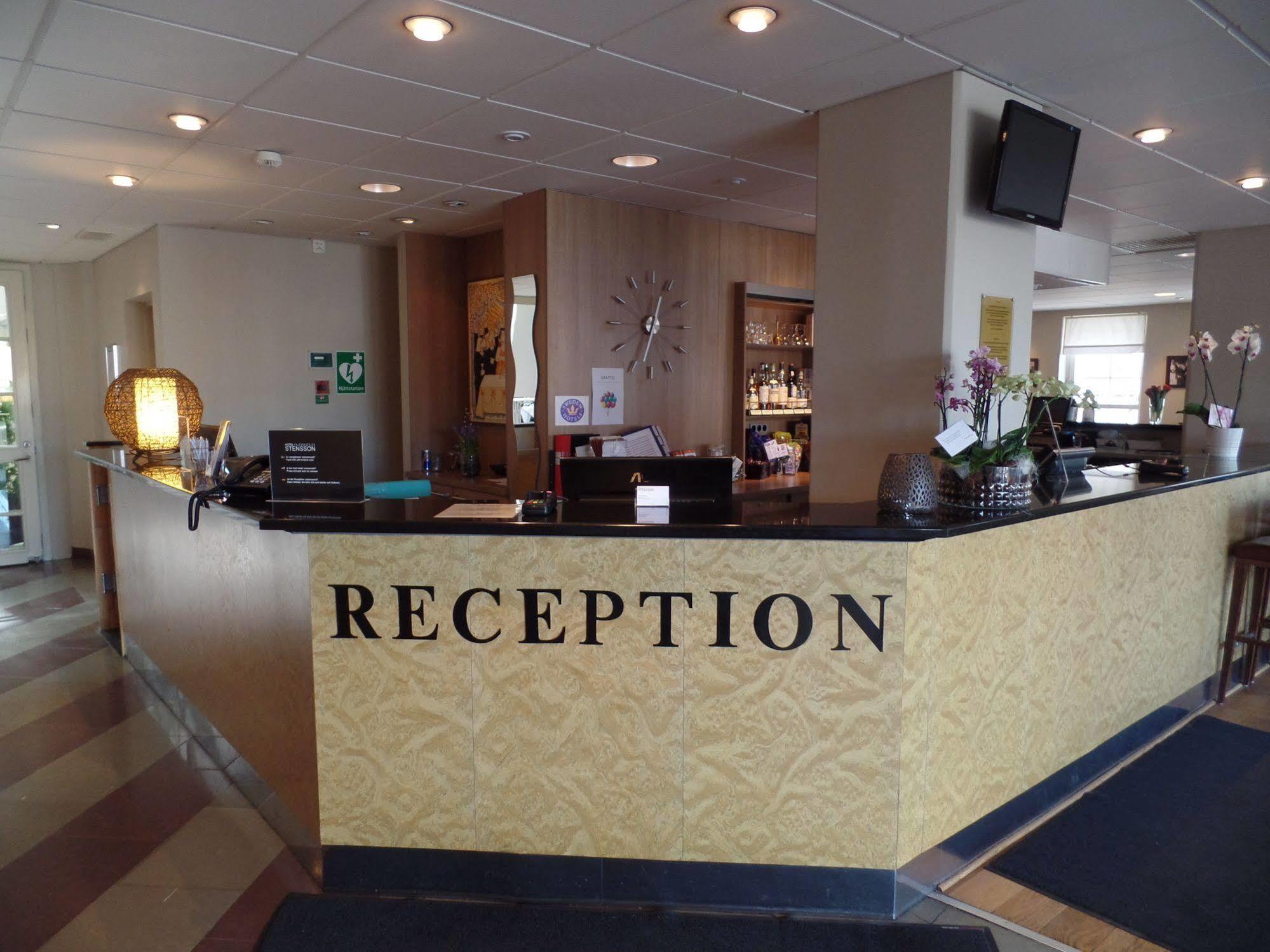 Hotel Stensson อีเอสเลิฟ ภายนอก รูปภาพ
