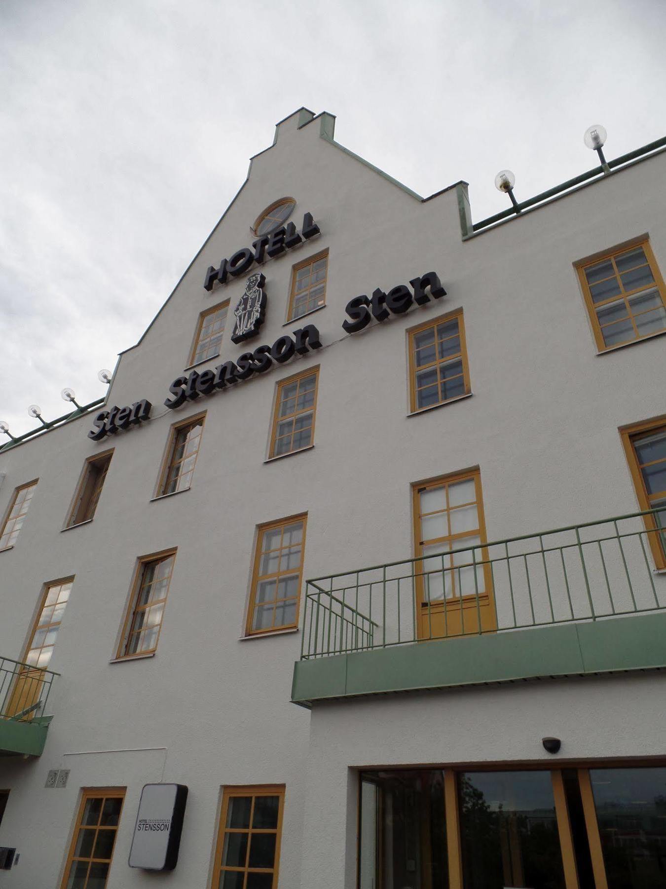 Hotel Stensson อีเอสเลิฟ ภายนอก รูปภาพ