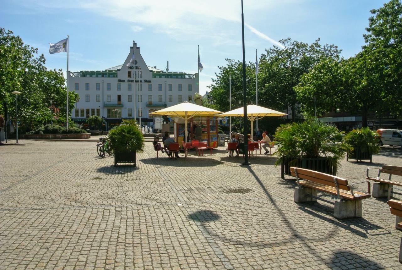 Hotel Stensson อีเอสเลิฟ ภายนอก รูปภาพ